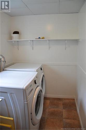 1977 Craig Street, Bathurst, NB - Indoor Photo Showing Laundry Room