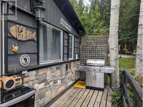 7780 Bentley Road, Anglemont, BC - Outdoor