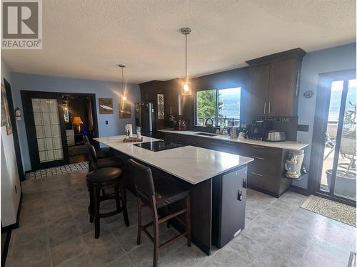 7780 Bentley Road, Anglemont, BC - Indoor Photo Showing Kitchen