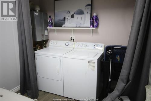 2558 Lloyd George Boulevard, Windsor, ON - Indoor Photo Showing Laundry Room