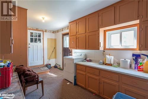 1347 Paynes Road, Tory Hill, ON - Indoor Photo Showing Laundry Room