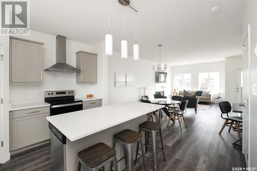 5206 Squires Road, Regina, SK - Indoor Photo Showing Kitchen With Upgraded Kitchen