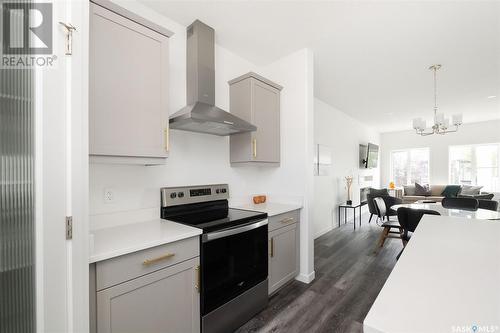 5206 Squires Road, Regina, SK - Indoor Photo Showing Kitchen With Upgraded Kitchen