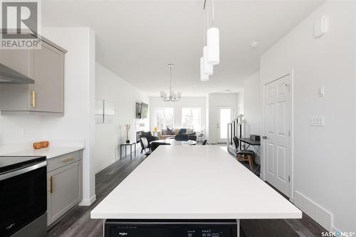 5206 Squires Road, Regina, SK - Indoor Photo Showing Kitchen With Upgraded Kitchen