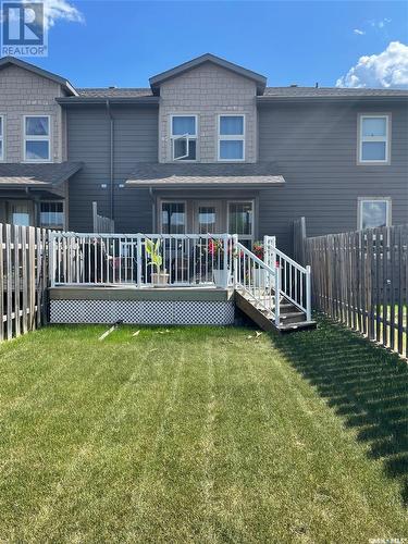 Unit C 328 Morrison Drive, Yorkton, SK - Outdoor With Deck Patio Veranda