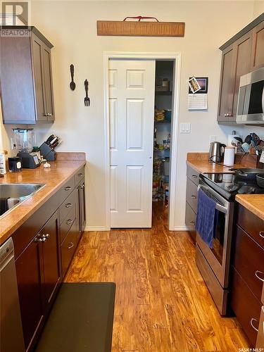 Unit C 328 Morrison Drive, Yorkton, SK - Indoor Photo Showing Kitchen