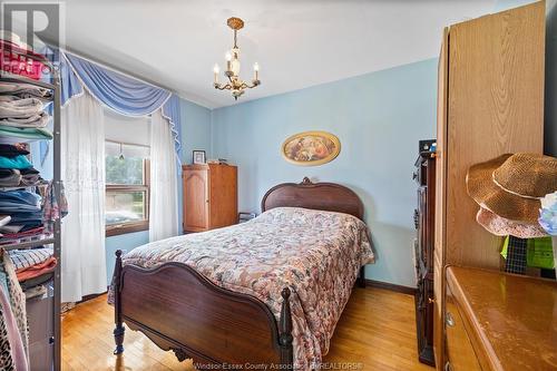 4664 Howard Avenue, Windsor, ON - Indoor Photo Showing Bedroom