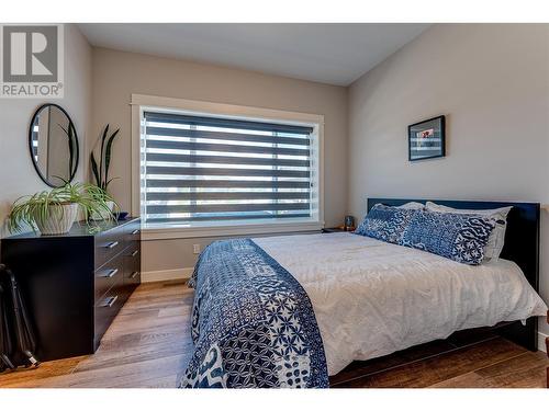 918 9 Avenue, Vernon, BC - Indoor Photo Showing Bedroom