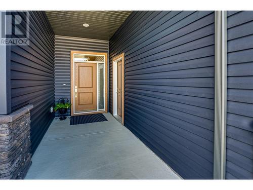 918 9 Avenue, Vernon, BC - Outdoor With Exterior