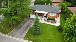 51 ALMOND ROAD  London, ON N5Z 4C6