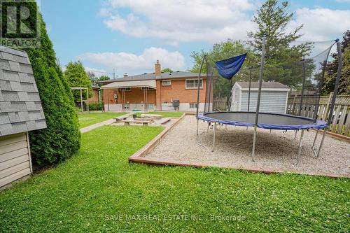 51 Almond Road, London, ON - Outdoor