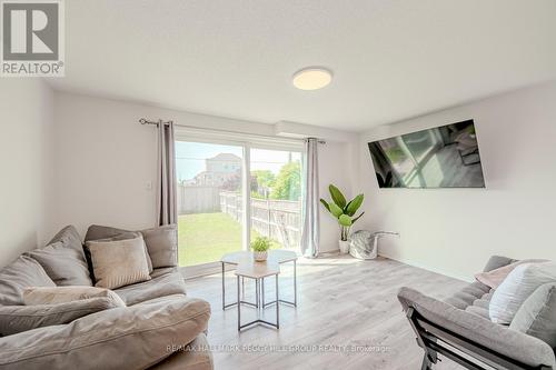 119 Nathan Crescent, Barrie, ON - Indoor Photo Showing Living Room