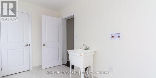 12 Rosanne Circle, Wasaga Beach, ON - Indoor Photo Showing Other Room