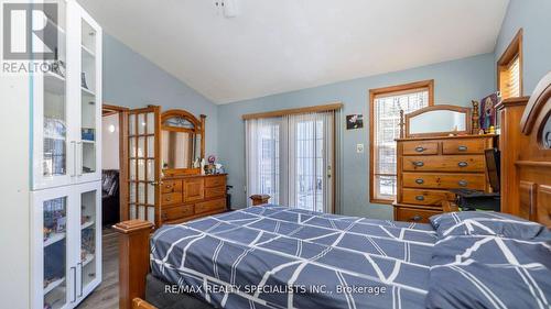 17130 The Gore Road, Caledon (Caledon East), ON - Indoor Photo Showing Bedroom