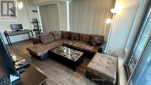 802 - 3525 Kariya Drive, Mississauga, ON - Indoor Photo Showing Living Room