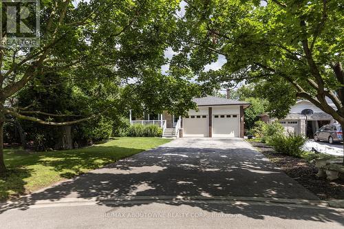 2254 Yates Court, Oakville (Bronte West), ON 