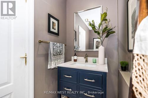 34 Riverlea Drive, Toronto W09, ON - Indoor Photo Showing Bathroom