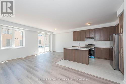 2035 Verne Bowen Drive, Oshawa (Kedron), ON - Indoor Photo Showing Kitchen