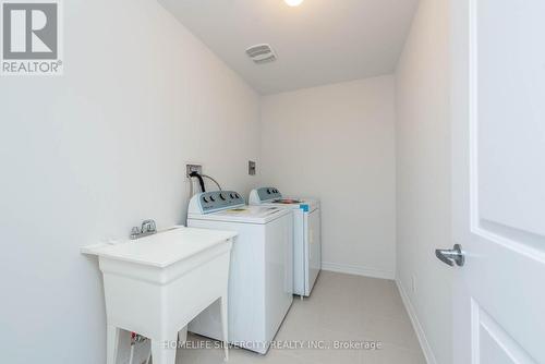 2035 Verne Bowen Drive, Oshawa (Kedron), ON - Indoor Photo Showing Laundry Room