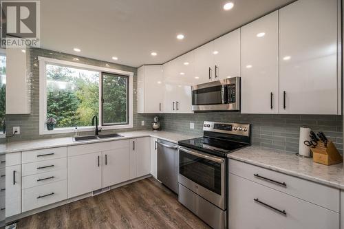 26455 N Ness Lake Road, Prince George, BC - Indoor Photo Showing Kitchen With Double Sink With Upgraded Kitchen