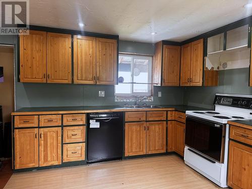 8440 Salmon Valley Road, Prince George, BC - Indoor Photo Showing Kitchen With Double Sink