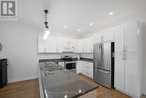 98 Bond Street E, Kawartha Lakes (Fenelon Falls), ON - Indoor Photo Showing Kitchen With Double Sink