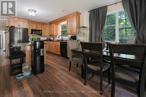 24 River Road, Kawartha Lakes, ON - Indoor