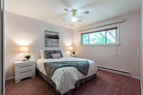 1248 De Quincy Crescent, Burlington, ON - Indoor Photo Showing Bedroom