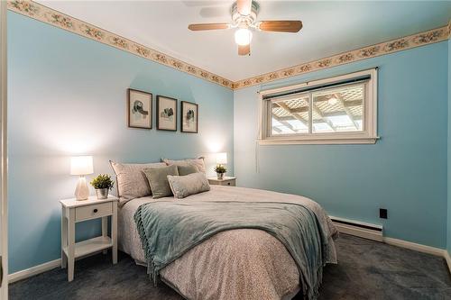 1248 De Quincy Crescent, Burlington, ON - Indoor Photo Showing Bedroom