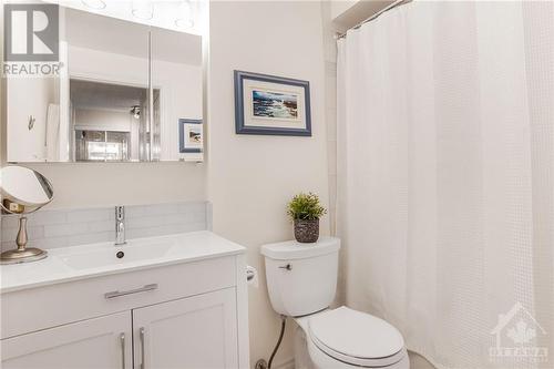 6376 Bilberry Drive Unit#410, Ottawa, ON - Indoor Photo Showing Bathroom