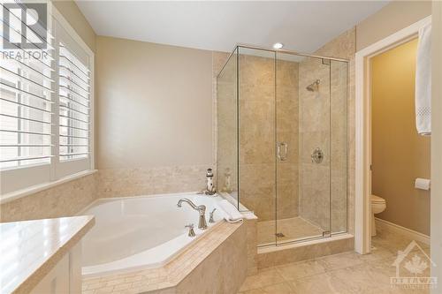810 Pinnacle Street, Ottawa, ON - Indoor Photo Showing Bathroom