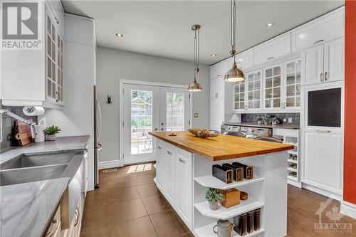 446 Mcleod Street, Ottawa, ON - Indoor Photo Showing Kitchen