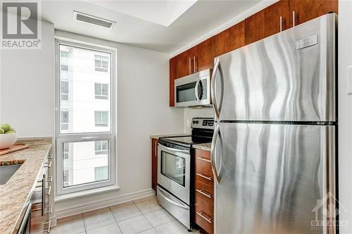 200 Rideau Street Unit#1801, Ottawa, ON - Indoor Photo Showing Kitchen