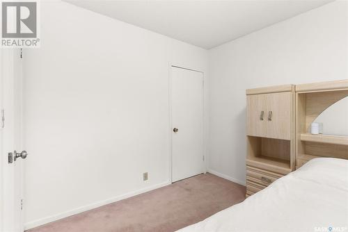 4328 Garnet Street, Regina, SK - Indoor Photo Showing Bedroom