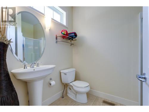 13079 Staccato Drive, Lake Country, BC - Indoor Photo Showing Bathroom