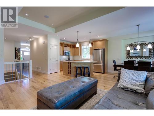 13079 Staccato Drive, Lake Country, BC - Indoor Photo Showing Living Room