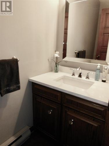 471 Macdonald Ave, Sault Ste Marie, ON - Indoor Photo Showing Bathroom