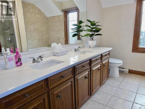 471 Macdonald Ave, Sault Ste Marie, ON - Indoor Photo Showing Bathroom