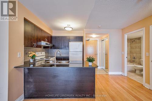 1109 - 55 South Town Centre Boulevard, Markham, ON - Indoor Photo Showing Kitchen With Double Sink