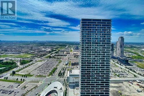 5506 - 898 Portage Parkway, Vaughan (Vaughan Corporate Centre), ON - Outdoor With View