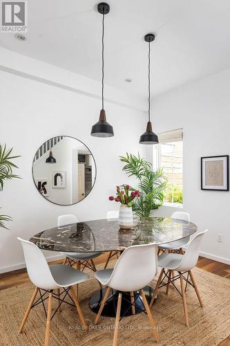 111 Manning Avenue, Toronto C01, ON - Indoor Photo Showing Dining Room