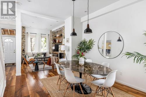 111 Manning Avenue, Toronto C01, ON - Indoor Photo Showing Dining Room