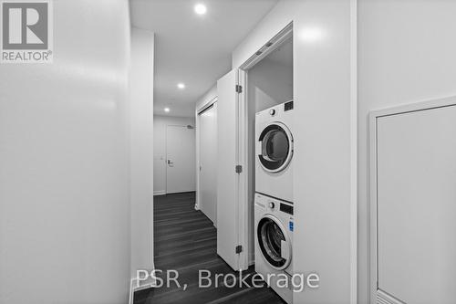 1607 - 11 Ordnance Street, Toronto (Niagara), ON - Indoor Photo Showing Laundry Room