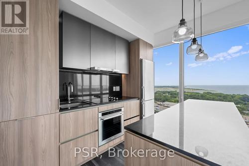 1607 - 11 Ordnance Street, Toronto (Niagara), ON - Indoor Photo Showing Kitchen