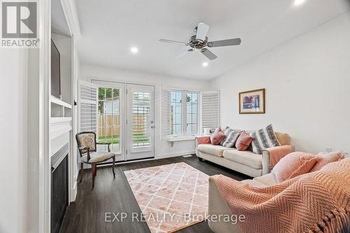 18 Devon Drive, South Huron (Exeter), ON - Indoor Photo Showing Living Room