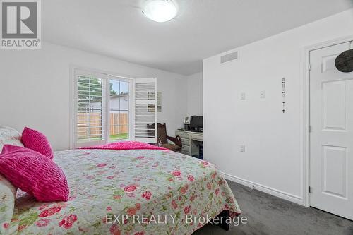 18 Devon Drive, South Huron (Exeter), ON - Indoor Photo Showing Bedroom