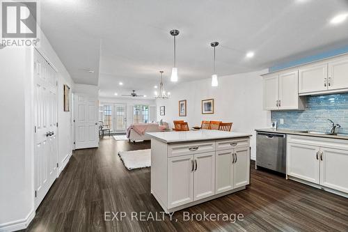 18 Devon Drive, South Huron (Exeter), ON - Indoor Photo Showing Kitchen With Upgraded Kitchen