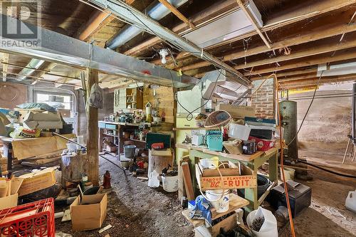 15781 Peters Road, Crawford Bay, BC - Indoor Photo Showing Basement