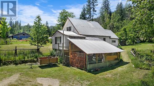 15781 Peters Road, Crawford Bay, BC - Outdoor