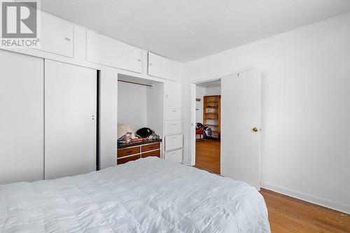 15781 Peters Road, Crawford Bay, BC - Indoor Photo Showing Bedroom